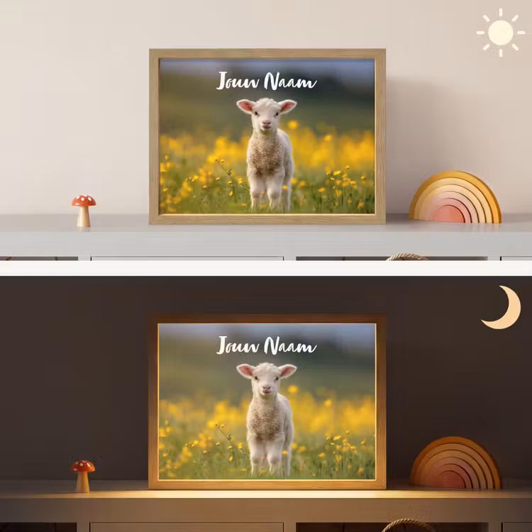 Lammetje - Gras - Bloemen - Geel Light Box met batterij (Wandlamp kind) middel -sfeer3_kind