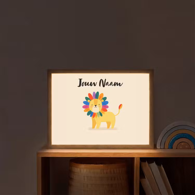 Leeuw - Kleurrijke manen - Beige Light Box met batterij (Wandlamp kind) middel -sfeer1_kind