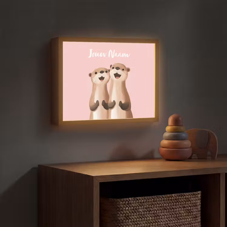 Otters - Glimlach - Bruin Light Box met batterij (Wandlamp kind) middel -sfeer5_kind