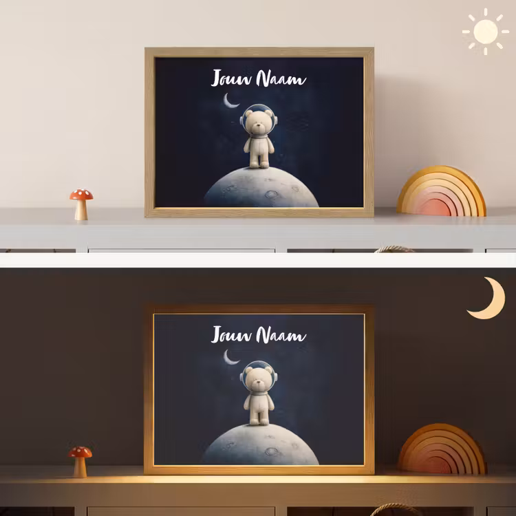 Teddybeer - Ruimtehelm - Maan - Sterren Light Box met batterij (Wandlamp kind) middel -sfeer3_kind