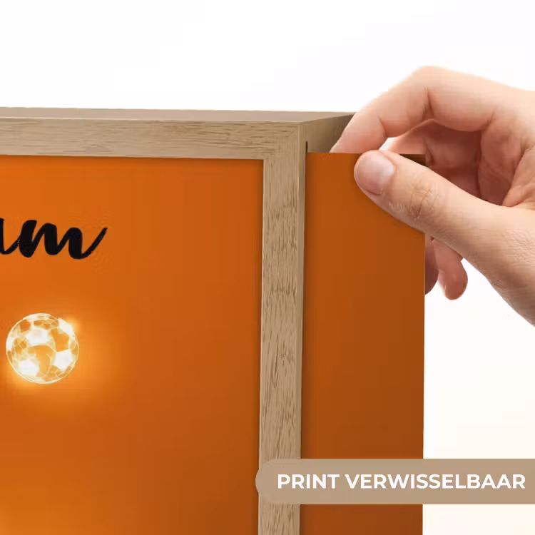 Voetballer - Oranje - Voetbal - Omhaal Light Box met batterij (Wandlamp kind) middel -USP_websiteprintNL