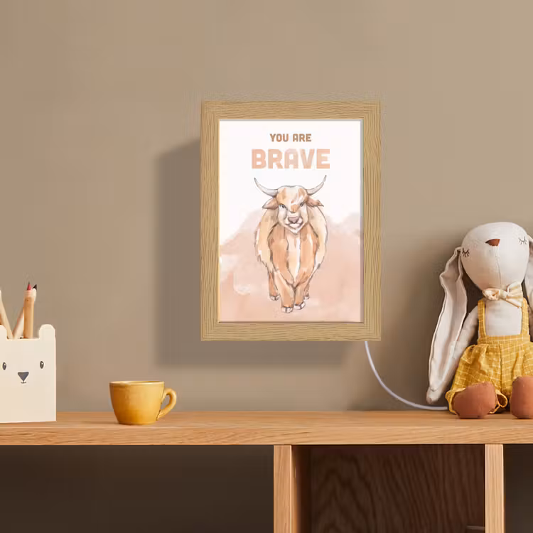 Yak - Oranje - Quote - 'You are brave' Light Box met kabel (Wandlamp kind) klein -sfeer2_kind