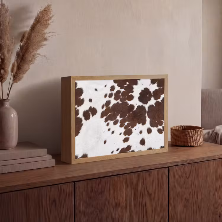 Koeienhuid - Klassiek - Bruin Light Box met batterij (Wandlamp) middel -sfeer2