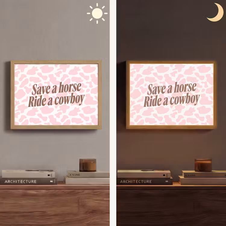 Koeienprint - Roze - Cowboy - Horse Light Box met batterij (Wandlamp) middel -sfeer3