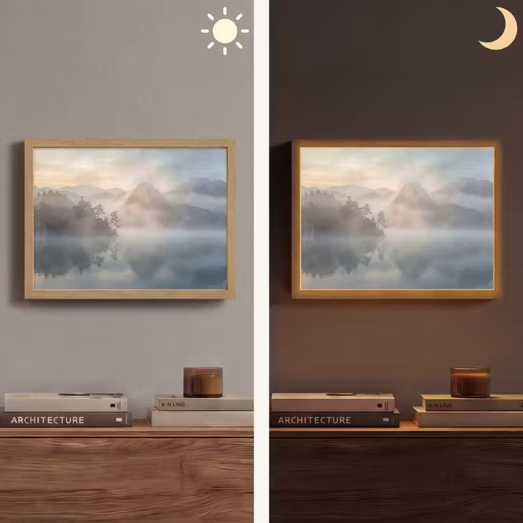 Landschap - Bergen - Mist - Water - Natuur Light Box met batterij (Wandlamp) middel -sfeer3