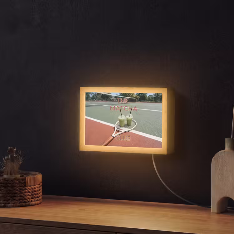 Matcha Club - Tennis - Matcha Light Box met kabel (Wandlamp) klein -sfeer1