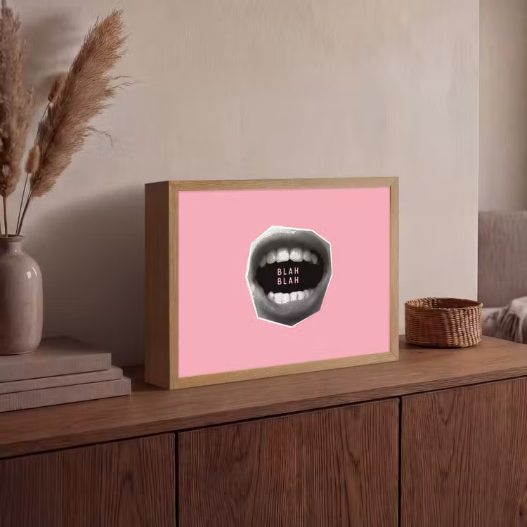 Mond - BLAH BLAH - Roze Light Box met batterij (Wandlamp) middel -sfeer2