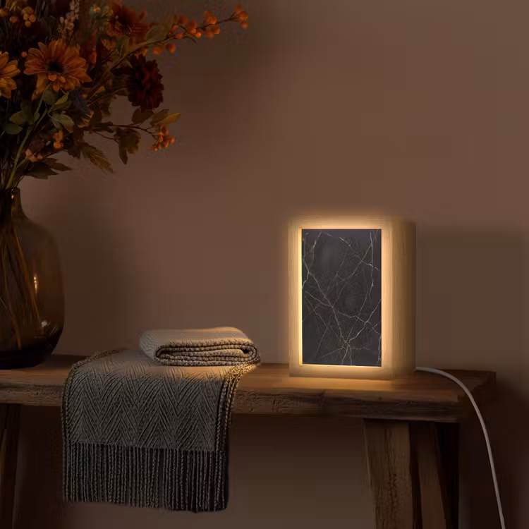 Natuursteen - Marmerpatroon - Abstract - Modern - Zwart - Goud Light Box met kabel (Wandlamp) klein -sfeer4