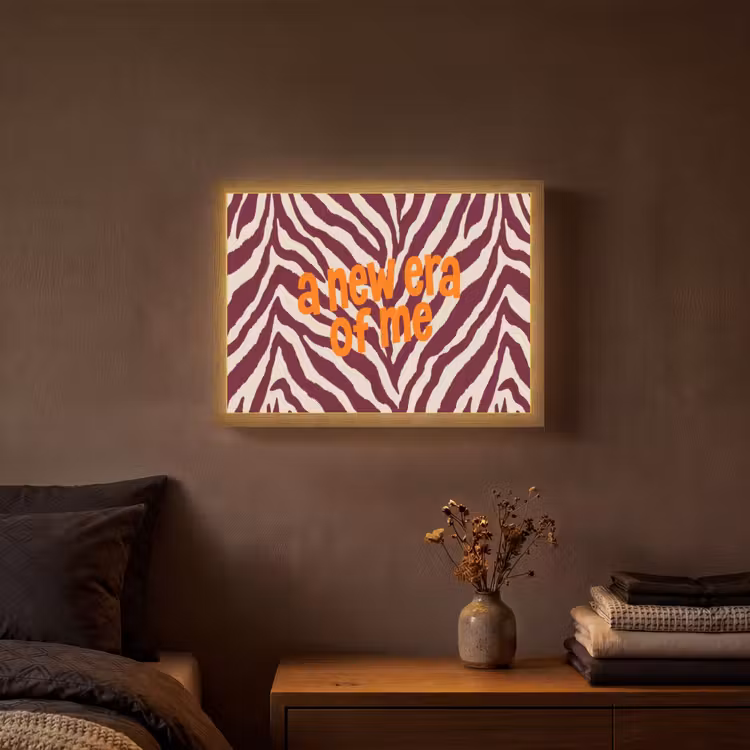 New era - Bordeaux - Zebraprint Light Box met batterij (Wandlamp) middel -sfeer4