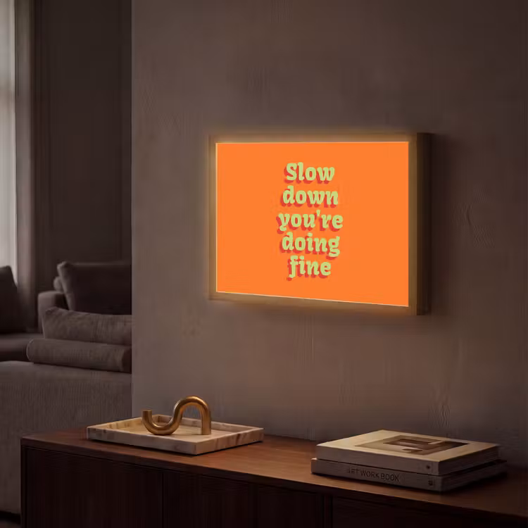 Oranje - Slow down you're doing fine - Retro Light Box met batterij (Wandlamp) middel -sfeer1