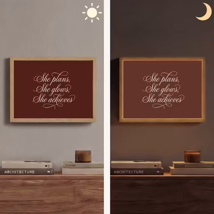 She plans she glows she achieves - Rood - Cursief Light Box met batterij (Wandlamp) middel -sfeer3