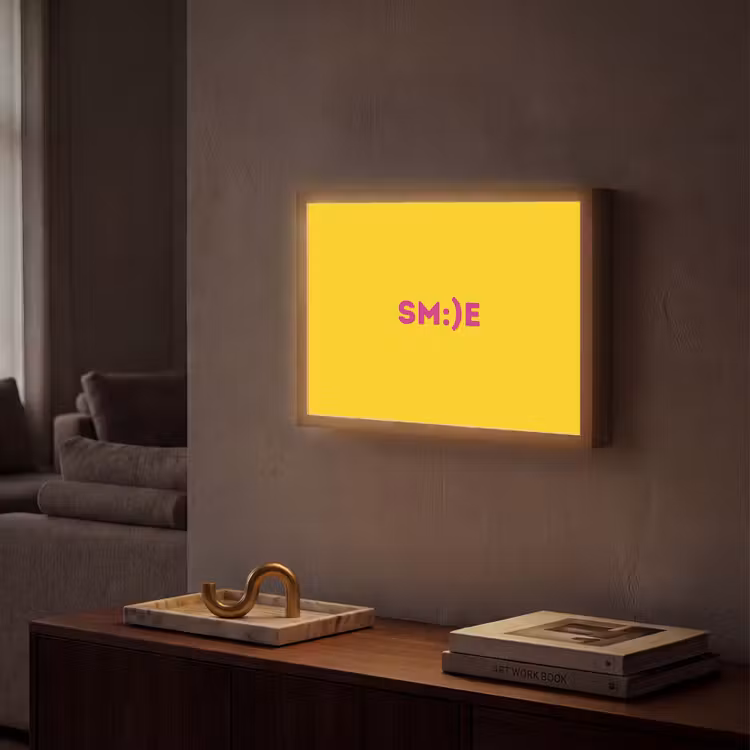 Smile - Roze - Geel Light Box met batterij (Wandlamp) middel -sfeer1