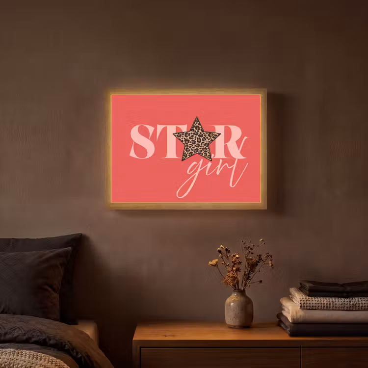 Star girl - Rood - Panter - Ster Light Box met batterij (Wandlamp) middel -sfeer4