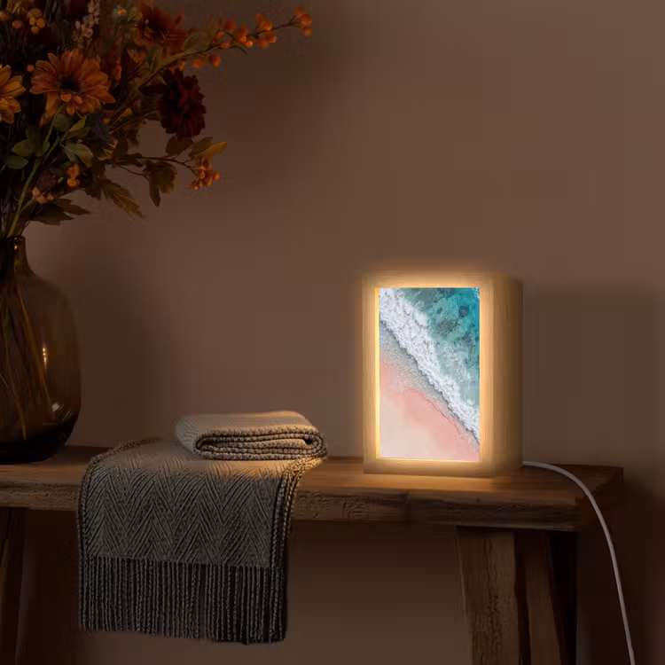 Strand - Oceaan - Golven - Roze Zand - Natuur Light Box met kabel (Wandlamp) klein -sfeer4