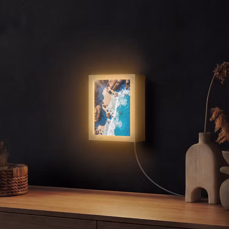 Strand - Zee - Rotsen - Natuur - Blauw Light Box met kabel (Wandlamp) klein -sfeer1