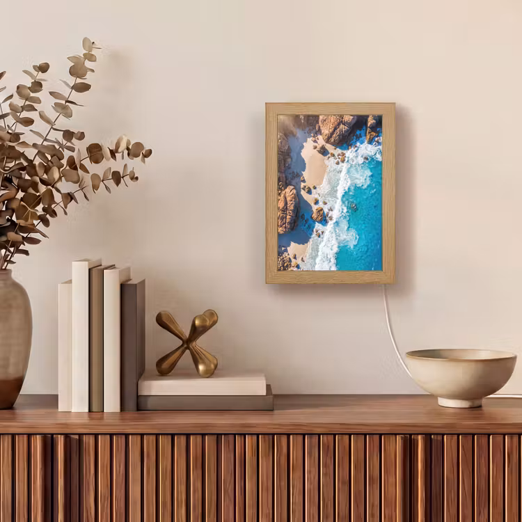 Strand - Zee - Rotsen - Natuur - Blauw Light Box met kabel (Wandlamp) klein -sfeer2