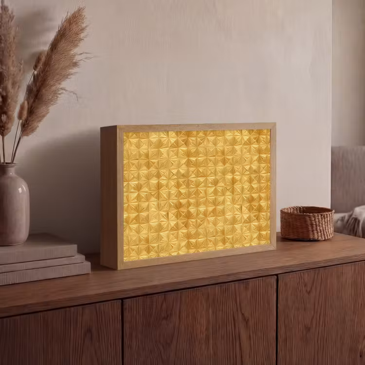 Tegels - Geometrisch - Reliëf - Goud Light Box met batterij (Wandlamp) middel 907 -sfeer2