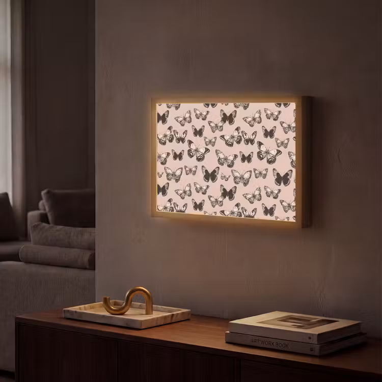 Tijdloos - Vlinders - Perzik Light Box met batterij (Wandlamp) middel 907 -sfeer1