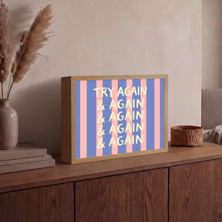 Try again - Strepen - Roze - Verticaal - Blauw Light Box met batterij (Wandlamp) middel -sfeer2