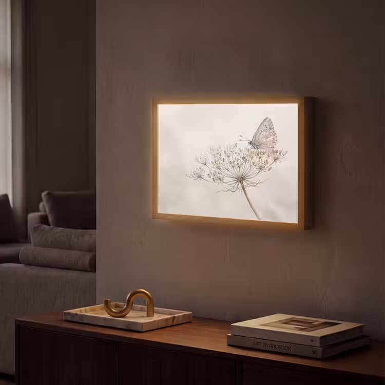 Vlinder - Bloem -Natuur - Beige Light Box met batterij (Wandlamp) middel -sfeer1
