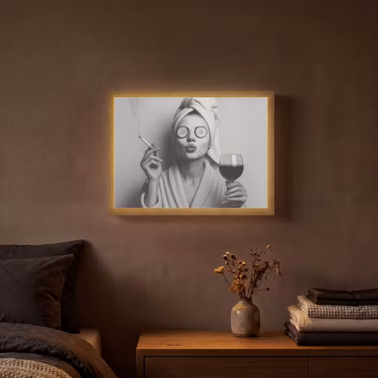 Vrouw - Masker - Wijn - Sigaret Light Box met batterij (Wandlamp) middel -sfeer4
