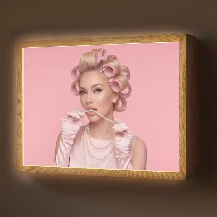 Vrouw - Roze - Parelketting - Krulspelden Light Box met batterij (Wandlamp) middel -z3d_website