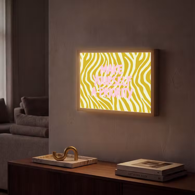 Zebraprint - Priority - Roze Light Box met batterij (Wandlamp) middel -sfeer1