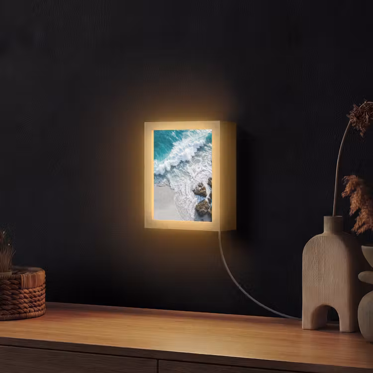 Zee - Golf - Strand - Natuur - Blauw Light Box met kabel (Wandlamp) klein -sfeer1