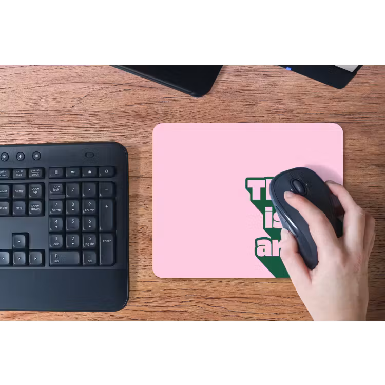 Groen - Teskt - This is art - Roze muismat rubber klein -toetsenbord