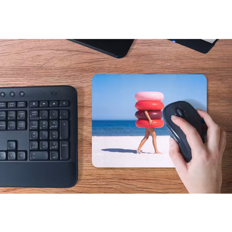 Mensen - Strand - Zomer - Recreatie - Kleurrijk muismat rubber klein -toetsenbord