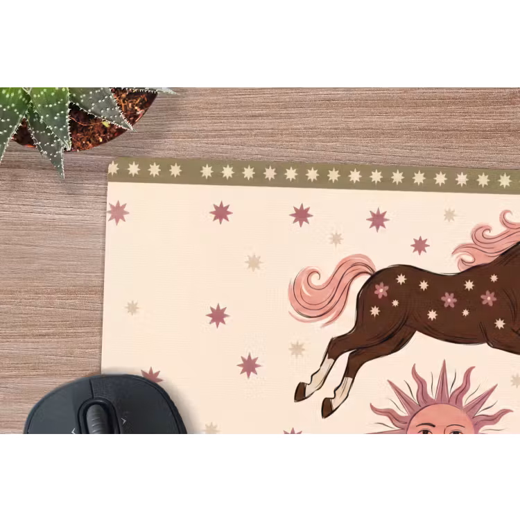 Paard - Zon - Mystiek - Illustratie - Roze muismat rubber klein -closeup