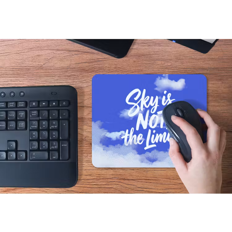 Sky is not the limit - Blauwe lucht - Wolken muismat rubber klein -toetsenbord