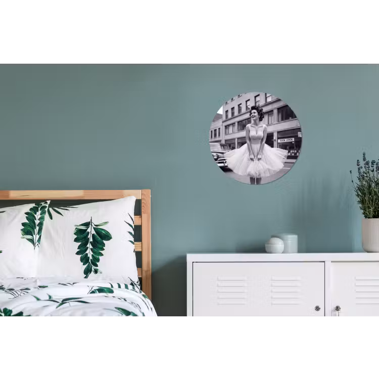 Retro - Vrouw - Zwart - Wit Wandcirkel aluminium klein -slaapkamer