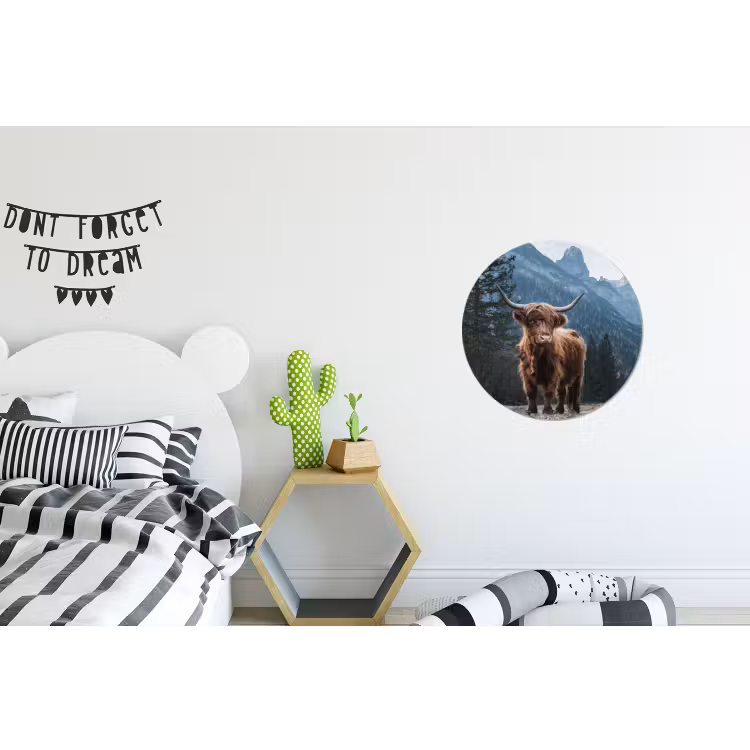 Schotse hooglander - Berg - Landschap - Bomen - Koe - Natuur Wandcirkel aluminium klein -kinderkamer
