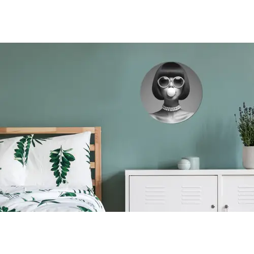 Vrouw - Zwart Wit - Ketting - Zonnebril Wandcirkel aluminium klein -slaapkamer