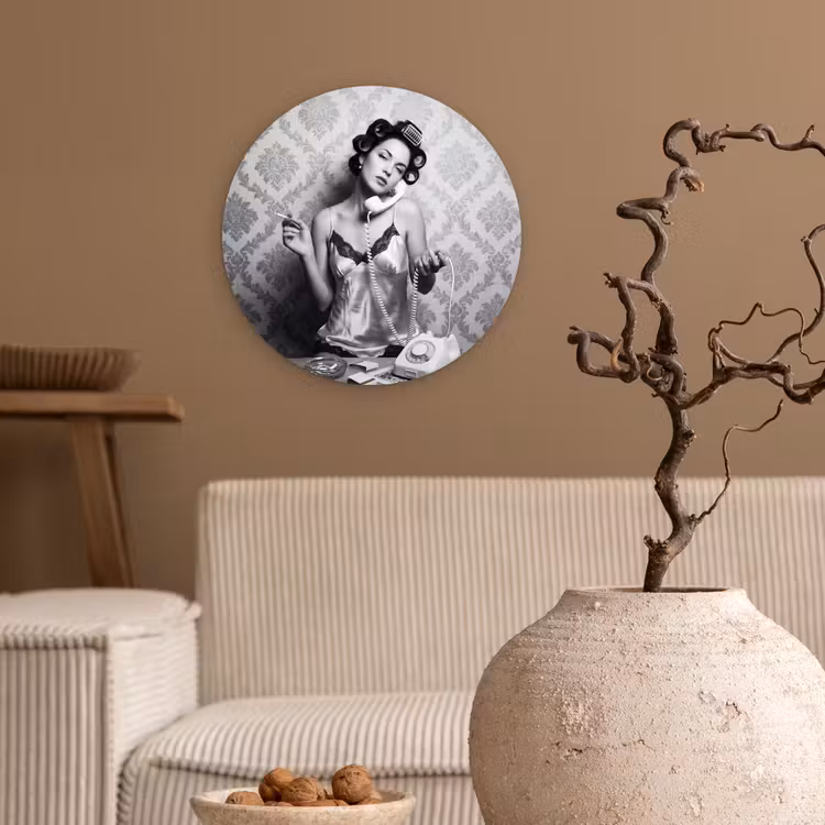 Chic - Vrouw - Zwart - Wit Wandcirkel kunststof plaat 5mm dik klein -sfeer1