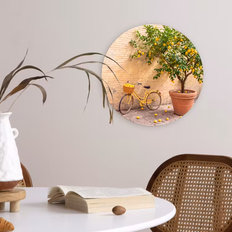 Fiets - Mand - Eten - Geel - Zomer Wandcirkel kunststof plaat 5mm dik klein -sfeer4