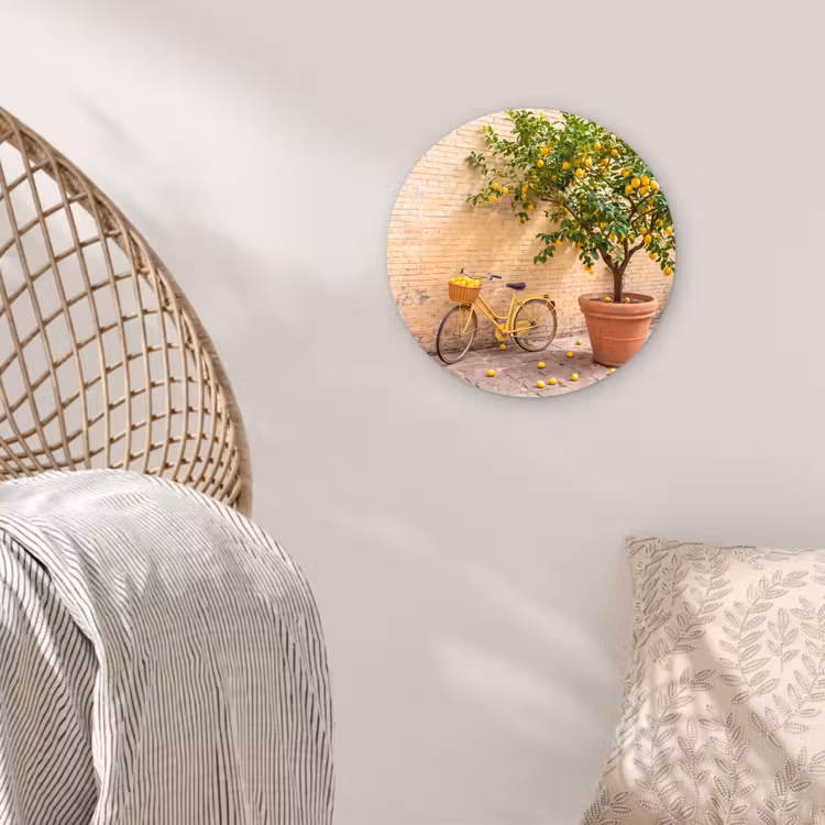 Fiets - Mand - Eten - Geel - Zomer Wandcirkel kunststof plaat 5mm dik klein -sfeer5