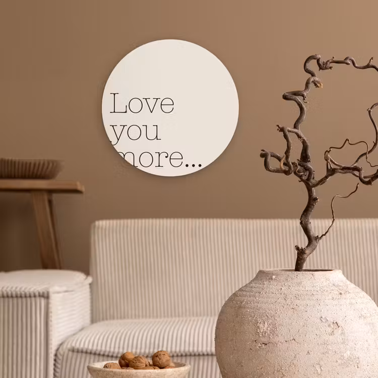 Minimalistisch - Love - Beige Wandcirkel plexiglas klein -sfeer1