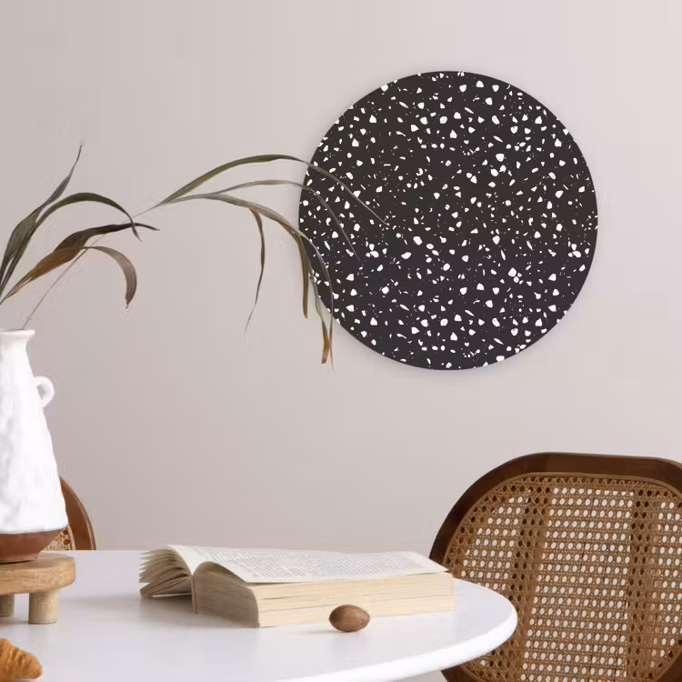 Terrazzo -  Patroon - Zwart - Wit Wandcirkel plexiglas klein 852 -sfeer4