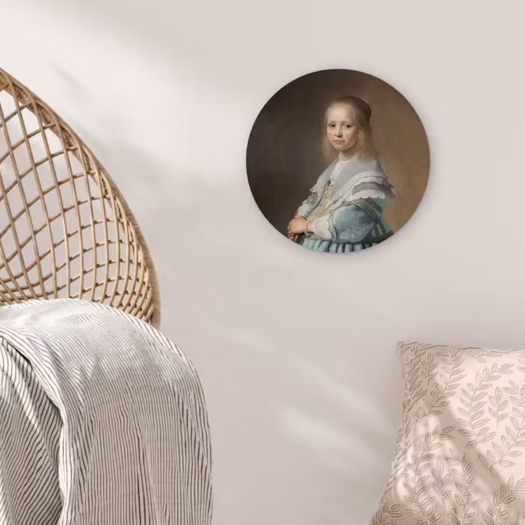 Portret van een meisje in het blauw - Schilderij van Johannes Cornelisz. Verspronck Wandcirkel kunststof plaat 5mm dik klein -sfeer5