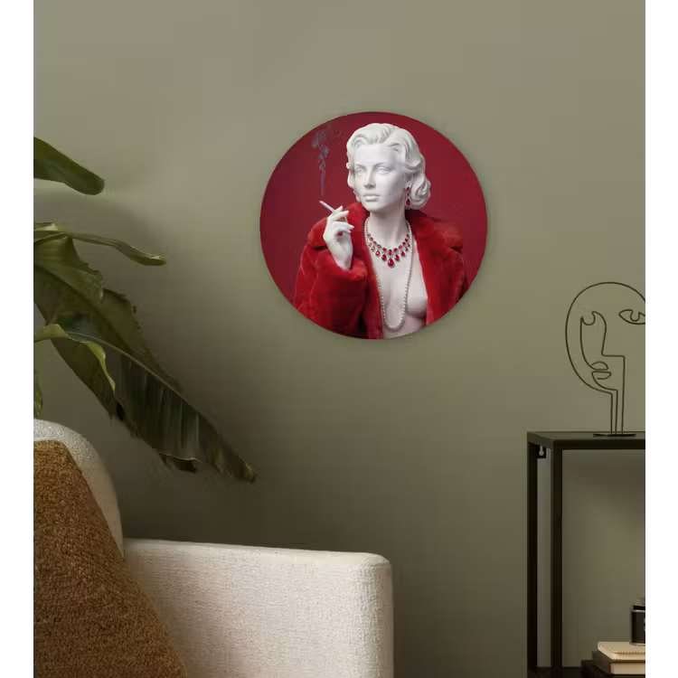 Vrouw - Bontjas - Mode - Klassiek - Rood Wandcirkel kunststof plaat 5mm dik klein -sfeer3