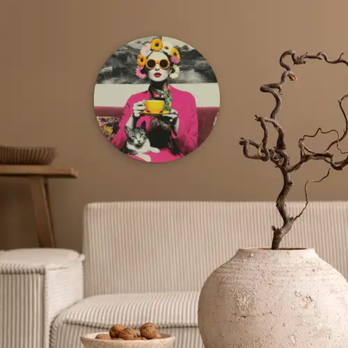 Vrouw - Kat - Bloemen - Kopje - Retro Wandcirkel kunststof plaat 5mm dik klein -sfeer1