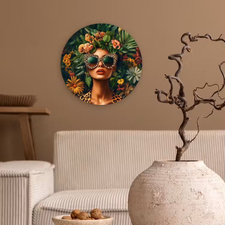 Vrouw - Panterprint - Jungle - Natuur - Luxe Wandcirkel kunststof plaat 5mm dik klein -sfeer1