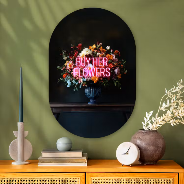 Quote - Bloemen - Vaas - Neon Wandcirkel Ovaal Glas middel -sfeer2