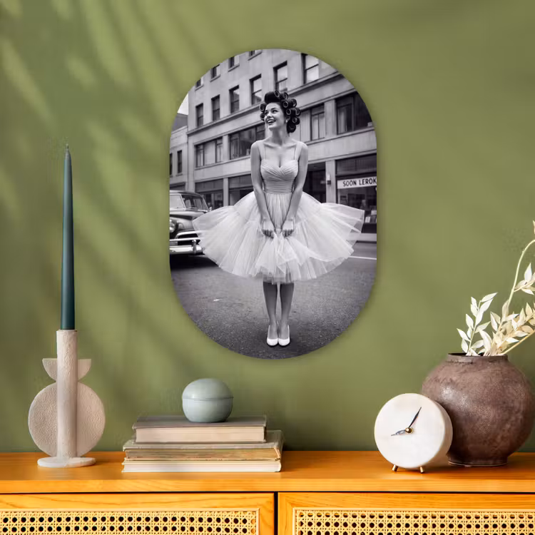Retro - Vrouw - Zwart - Wit Wandcirkel Ovaal Forex klein -sfeer2