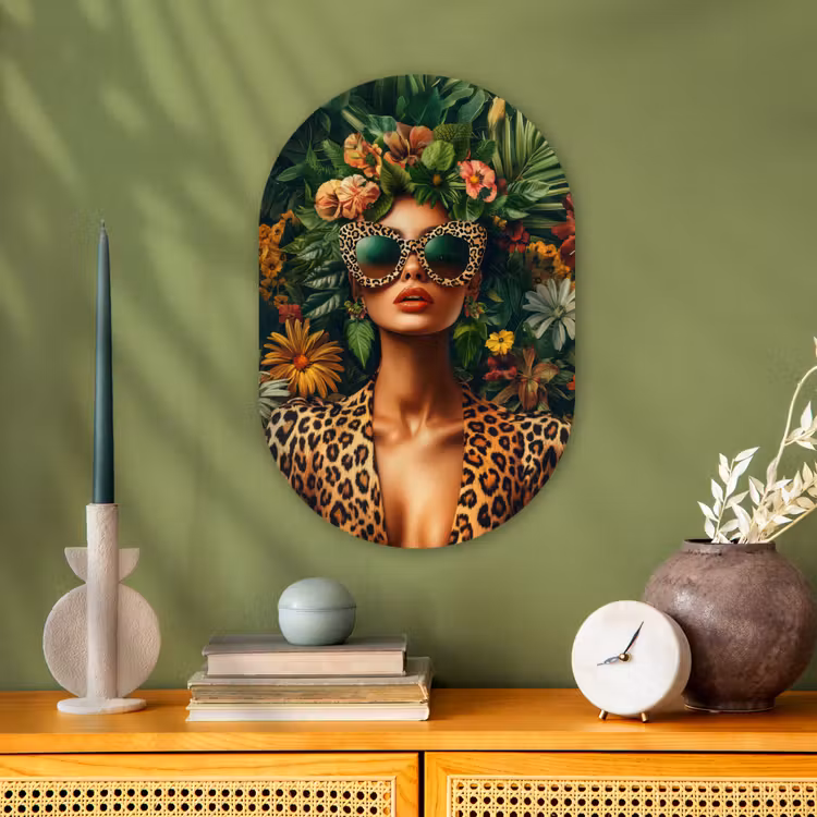 Vrouw - Panterprint - Jungle - Natuur - Luxe Wandcirkel Ovaal Forex klein -sfeer2
