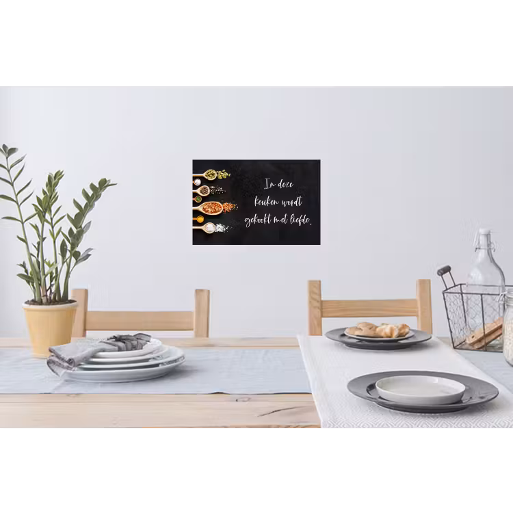 Quotes - Keuken - Spreuken - In deze keuken wordt gekookt met liefde - Liefde Muursticker klein -eettafel