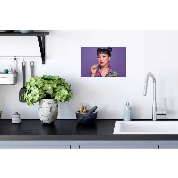 Vrouw - Portret - Make-up - Paars - Levendig Muursticker klein -keuken
