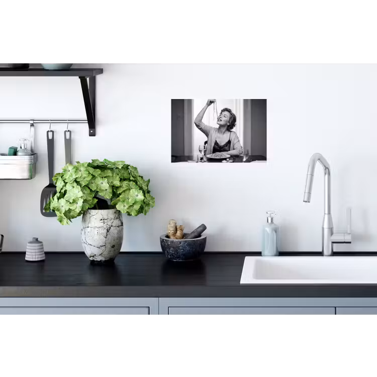 Vrouw - Spaghetti - Zwart - Wit Muursticker klein -keuken